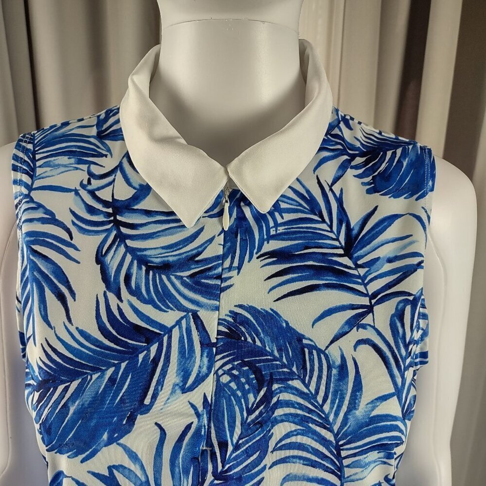 Tommy Bahama Golf Active Sleeveless Polo in Sea Palm Blue & White Size M - Picture 3 of 11